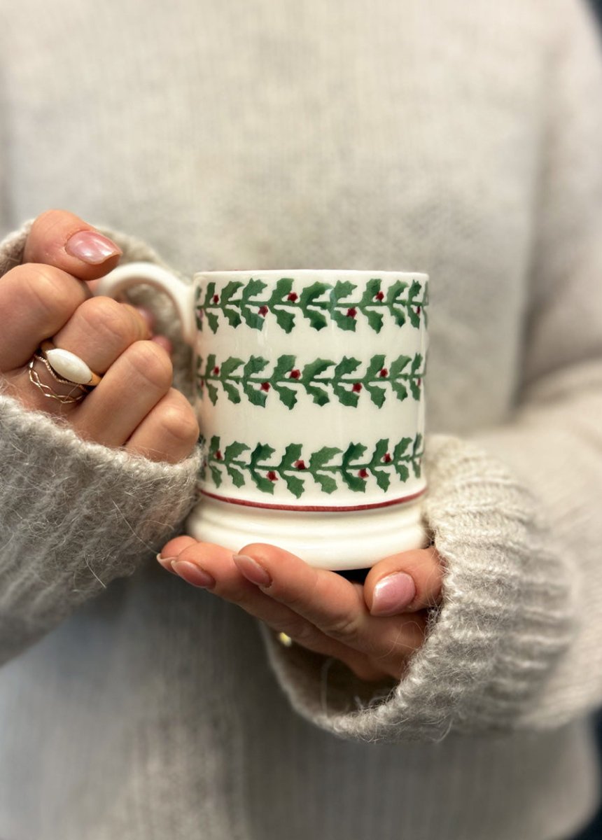 Tiny Holly 1/2 Pint Mug - RUTHERFORD & Co