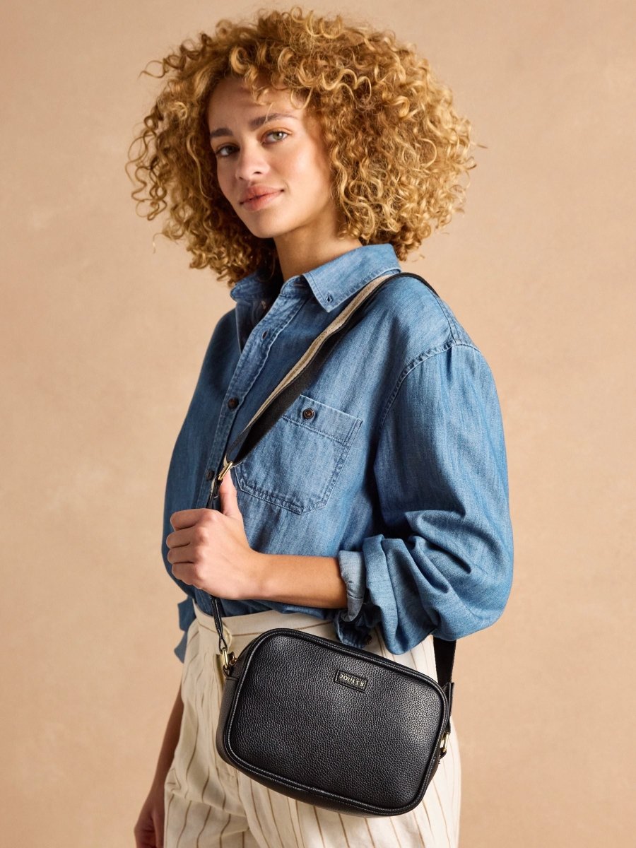 Trent Black Cross Body Bag - RUTHERFORD & Co