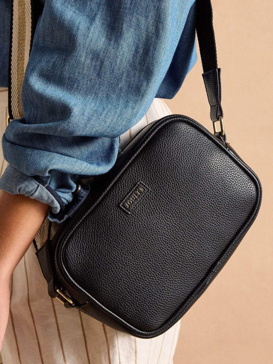 Trent Black Cross Body Bag - RUTHERFORD & Co