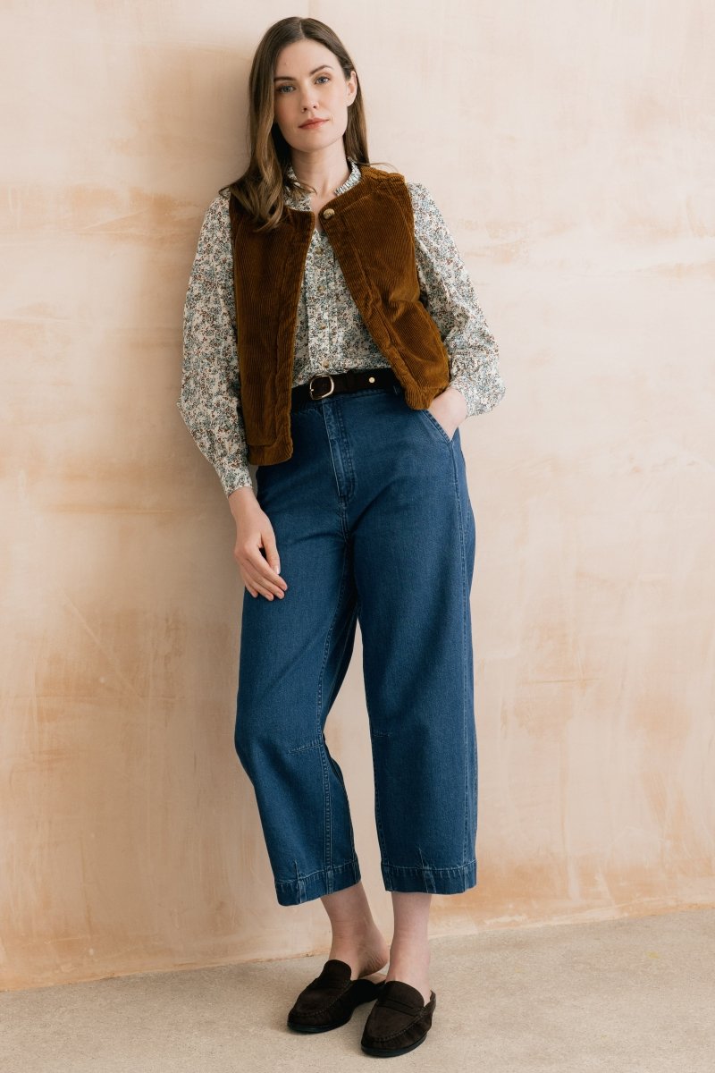 Twilight Stretch Jumbo Cord Gilet Burnt Caramel - RUTHERFORD & Co