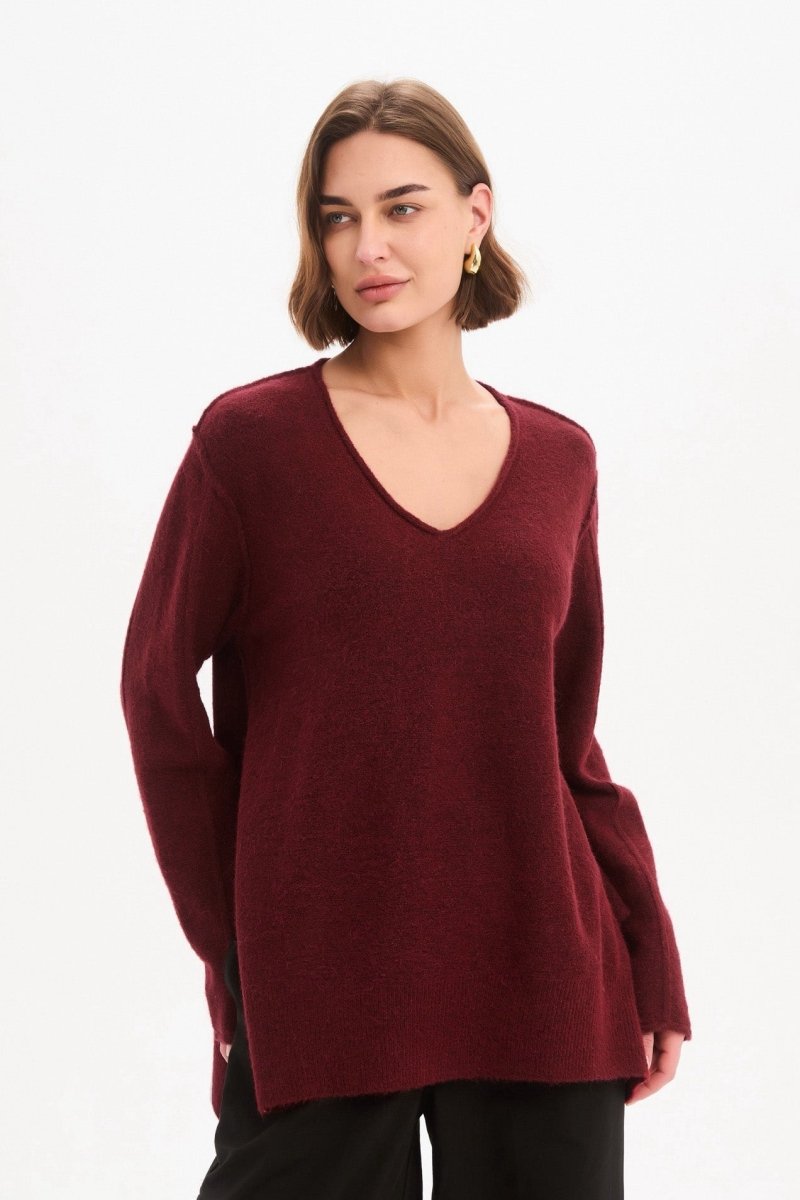 V Neck Split Knit Wine - RUTHERFORD & Co