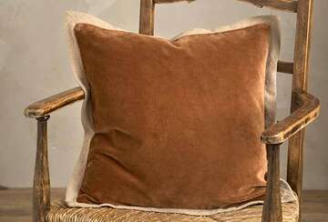 Velvet Flange Cushion - RUTHERFORD & Co