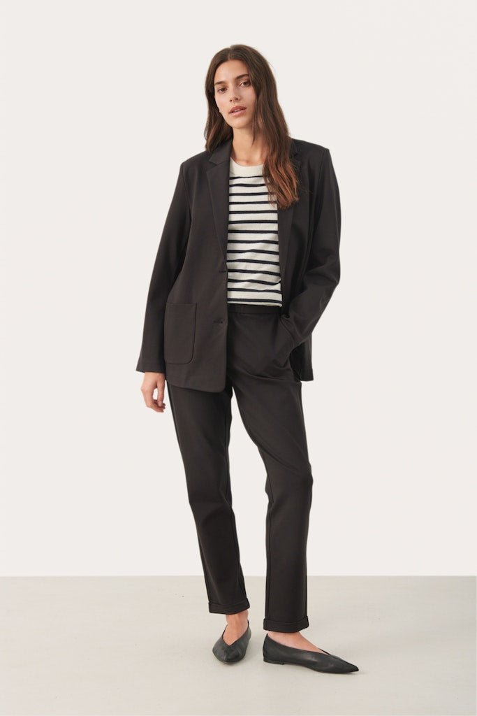 VictoriaPW Bz Blazer - Black - RUTHERFORD & Co