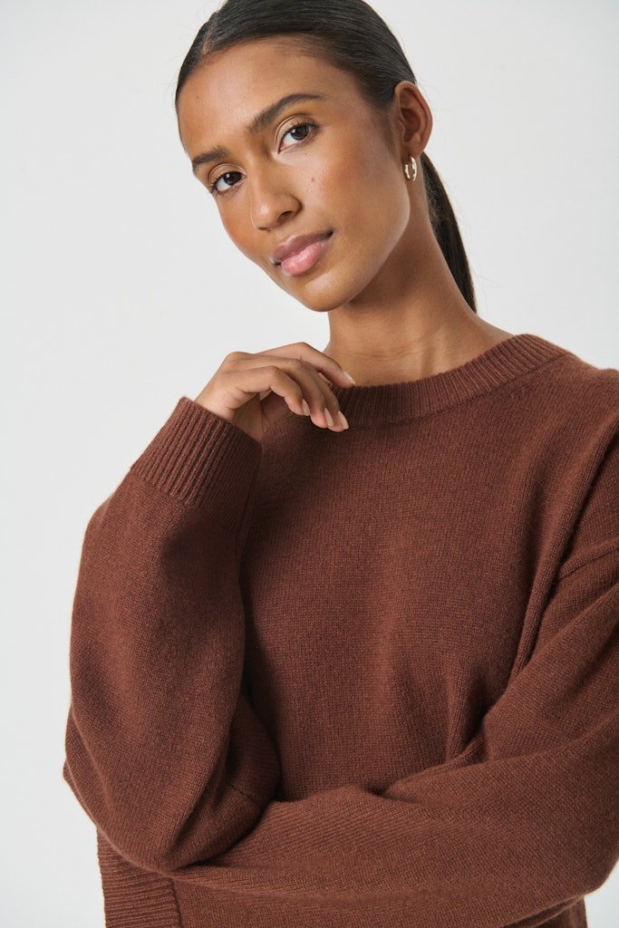 VinasPW Pu Pullover - Sorrel Horse - RUTHERFORD & Co