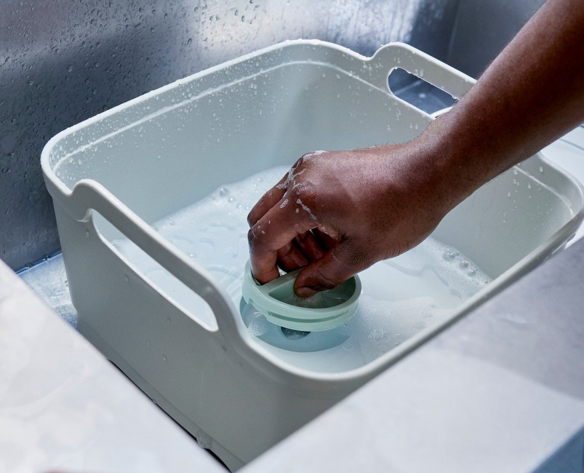 Wash&Drain™ Stone Green Washing-up Bowl - RUTHERFORD & Co
