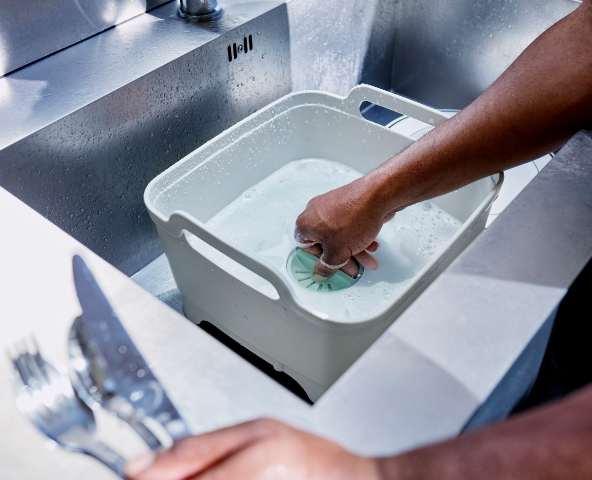 Wash&Drain™ Stone Green Washing-up Bowl - RUTHERFORD & Co