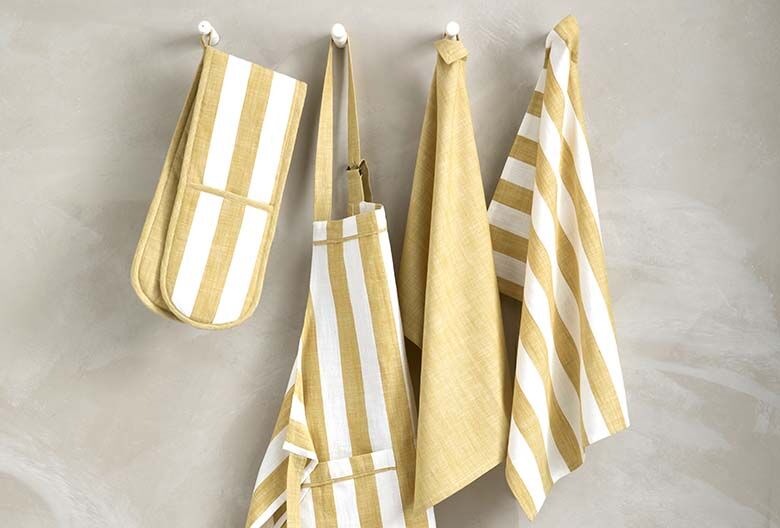 Wide stripe double oven glove honeydew - RUTHERFORD & Co
