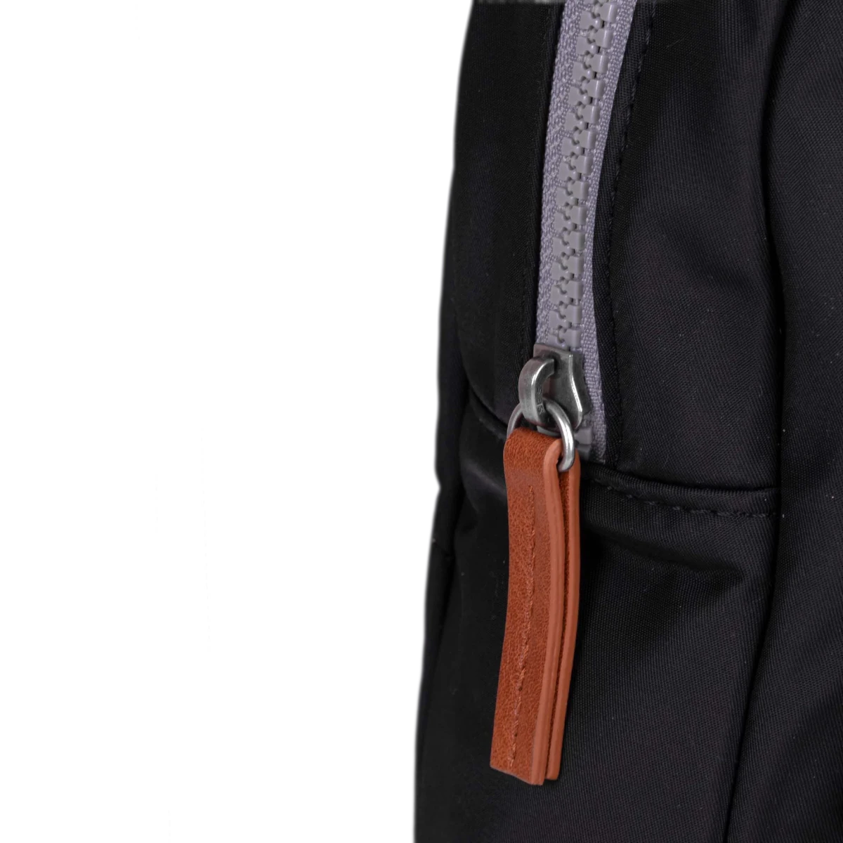 Willesden Sling Bag in Black - Large - RUTHERFORD & Co