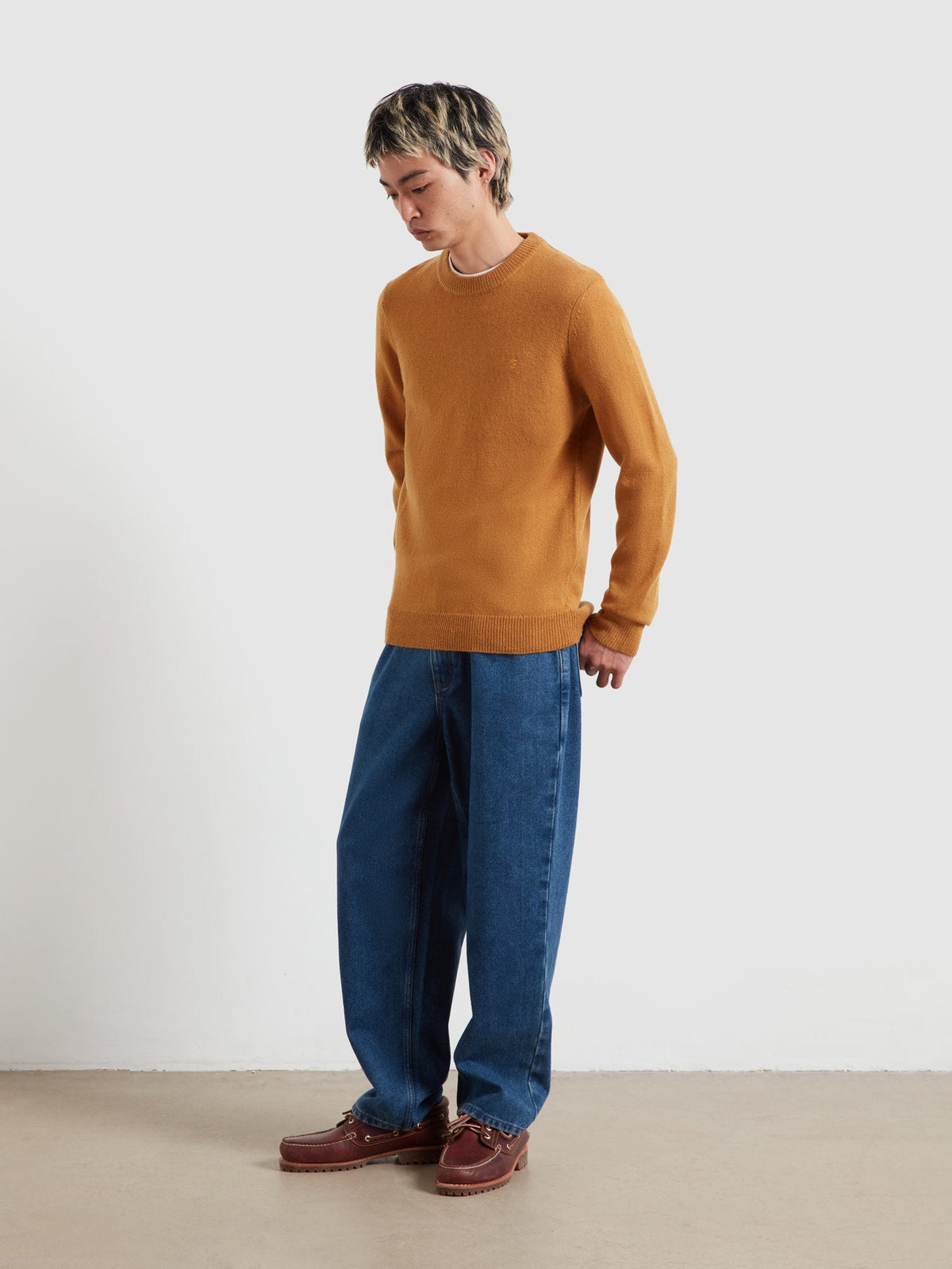 Maidstone Lambswool Sweater In Rust Yellow
