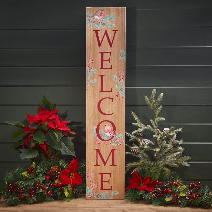 XMAS ROBIN WELCOME VERTICAL SIGN NATURAL WOOD WITH BERRY FOLIAGE - RUTHERFORD & Co