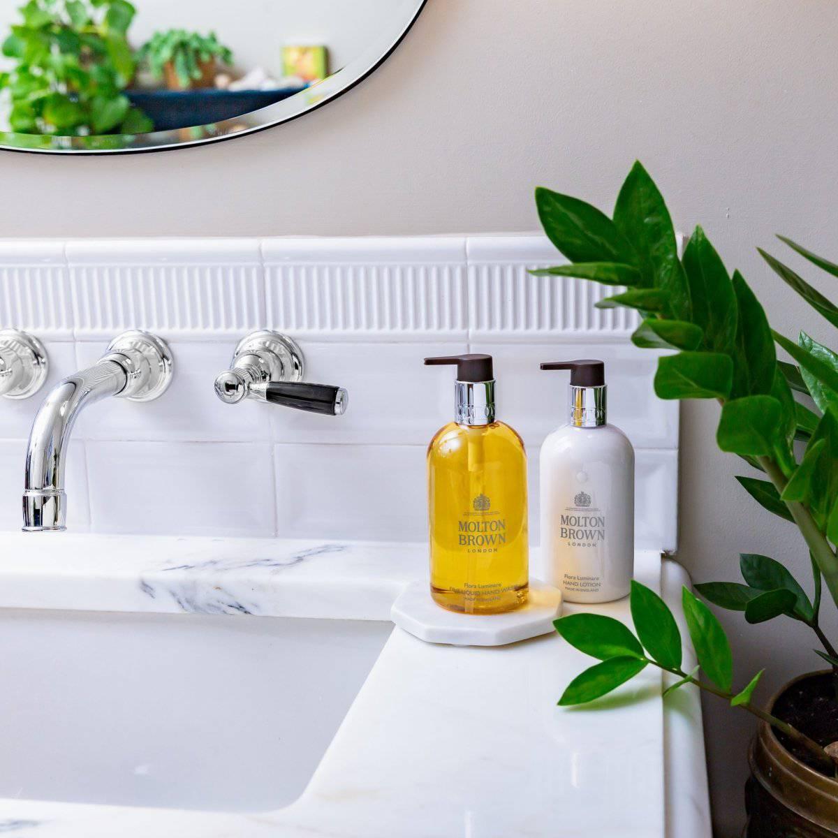 Flora Luminare Fine Liquid Hand Wash - RUTHERFORD & Co