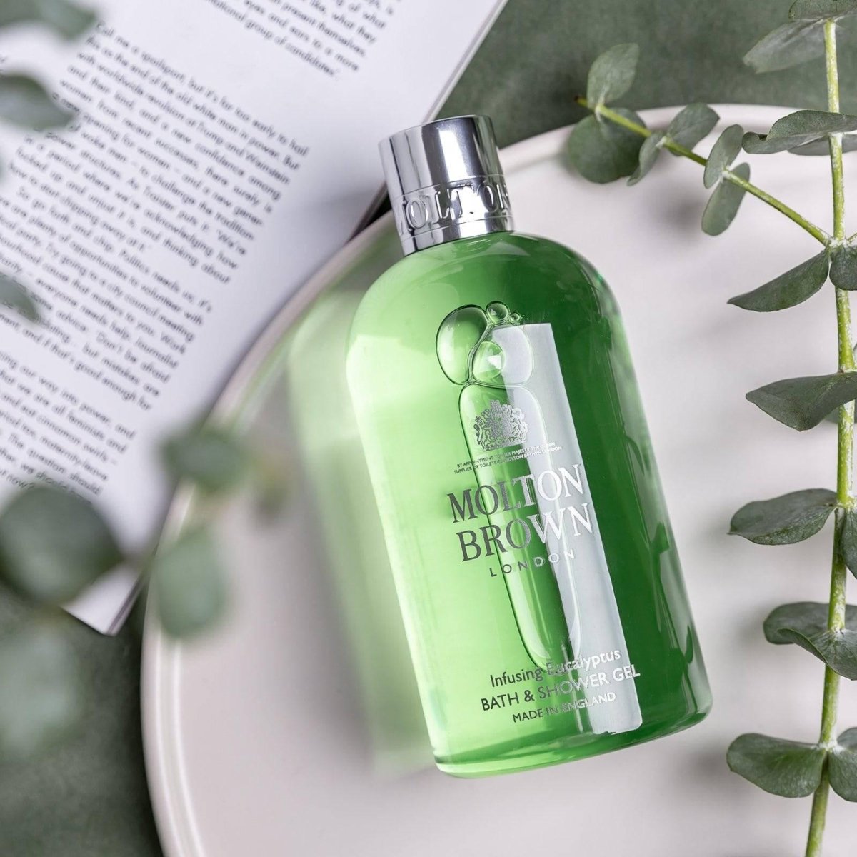 Infusing Eucalyptus Bath & Shower Gel - RUTHERFORD & Co